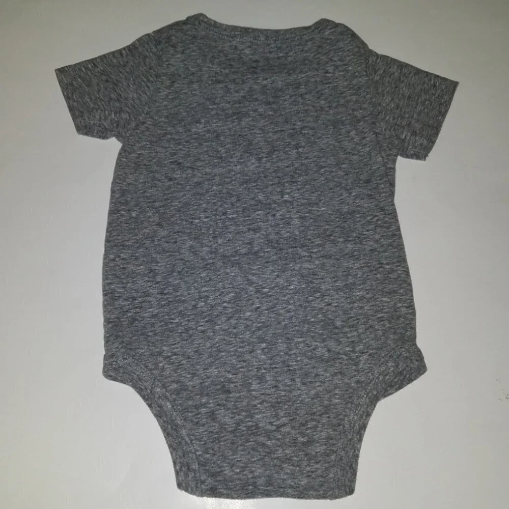 DC Batman My Cape Is In The Wash Bodysuit Heathered Gray Baby Infant 12 Months